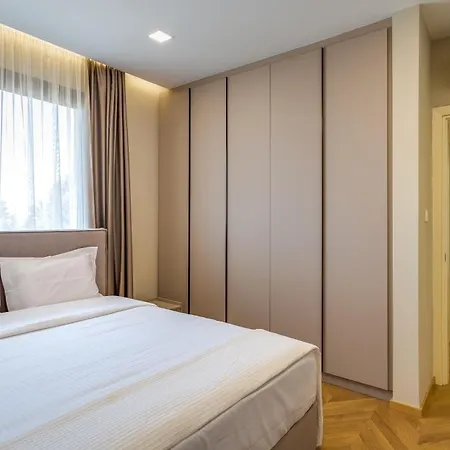 Apartment Pantio Living