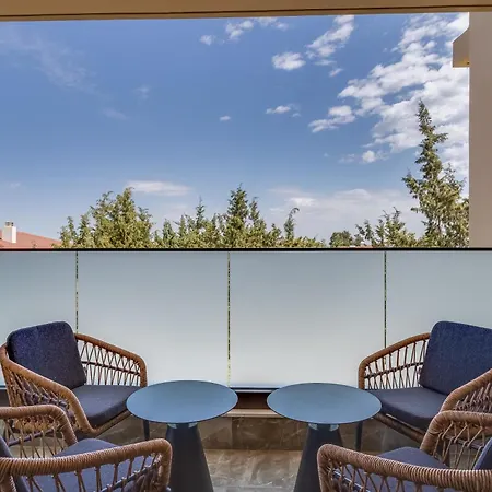 Pantio Living * Meneou